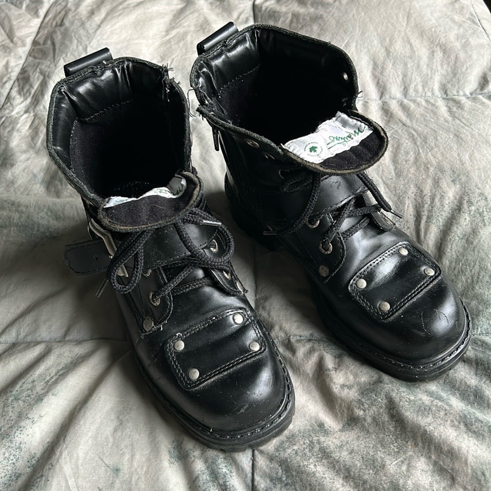 Vtg Martino Size 5 black biker boots  zippers Rivets  black leather